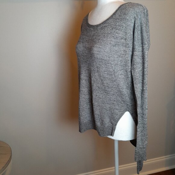 Express - Gray Lightweight Long Sleeve Top Angle Back Detail Hi-Lo - Picture 2 of 5